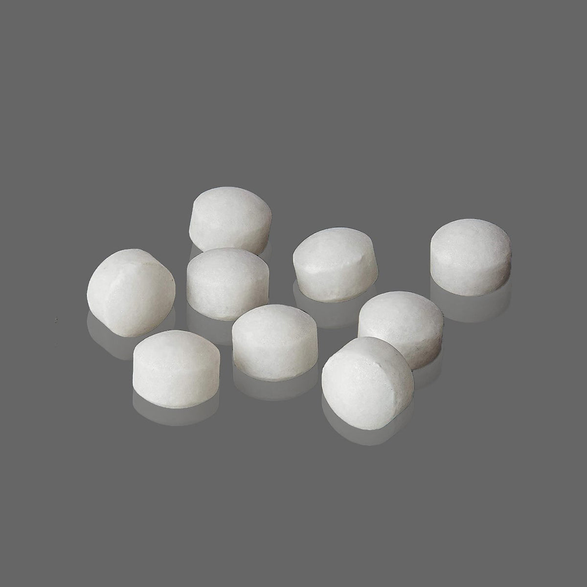 Naphthalene Balls For Clothes Pantry Bathroom Toilet Wardrobe  Wash Basin Urinal Cockroaches.