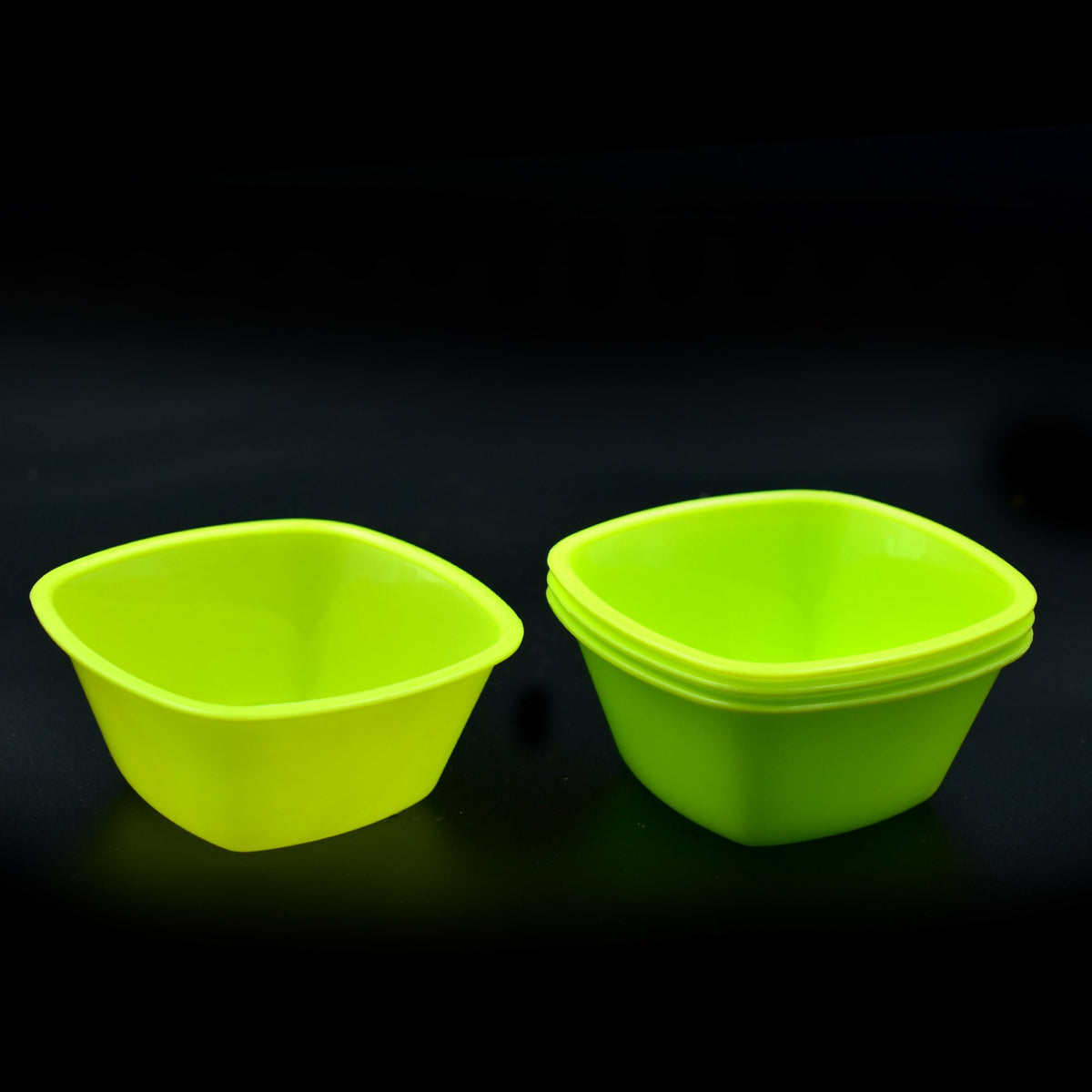 Square Plastic Bowl For Serving Food (Pack Of 4)