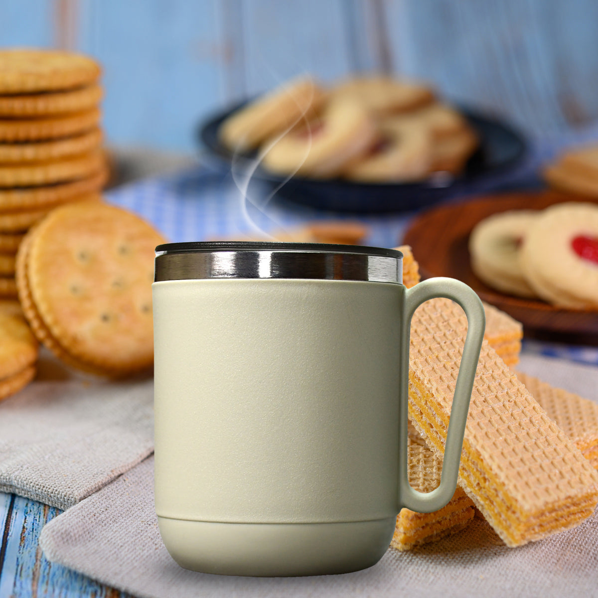 Ganesh Premium Stainless Steel Coffee Mug With Heat Resistant Mug Lid. Approx 400ml Mug.
