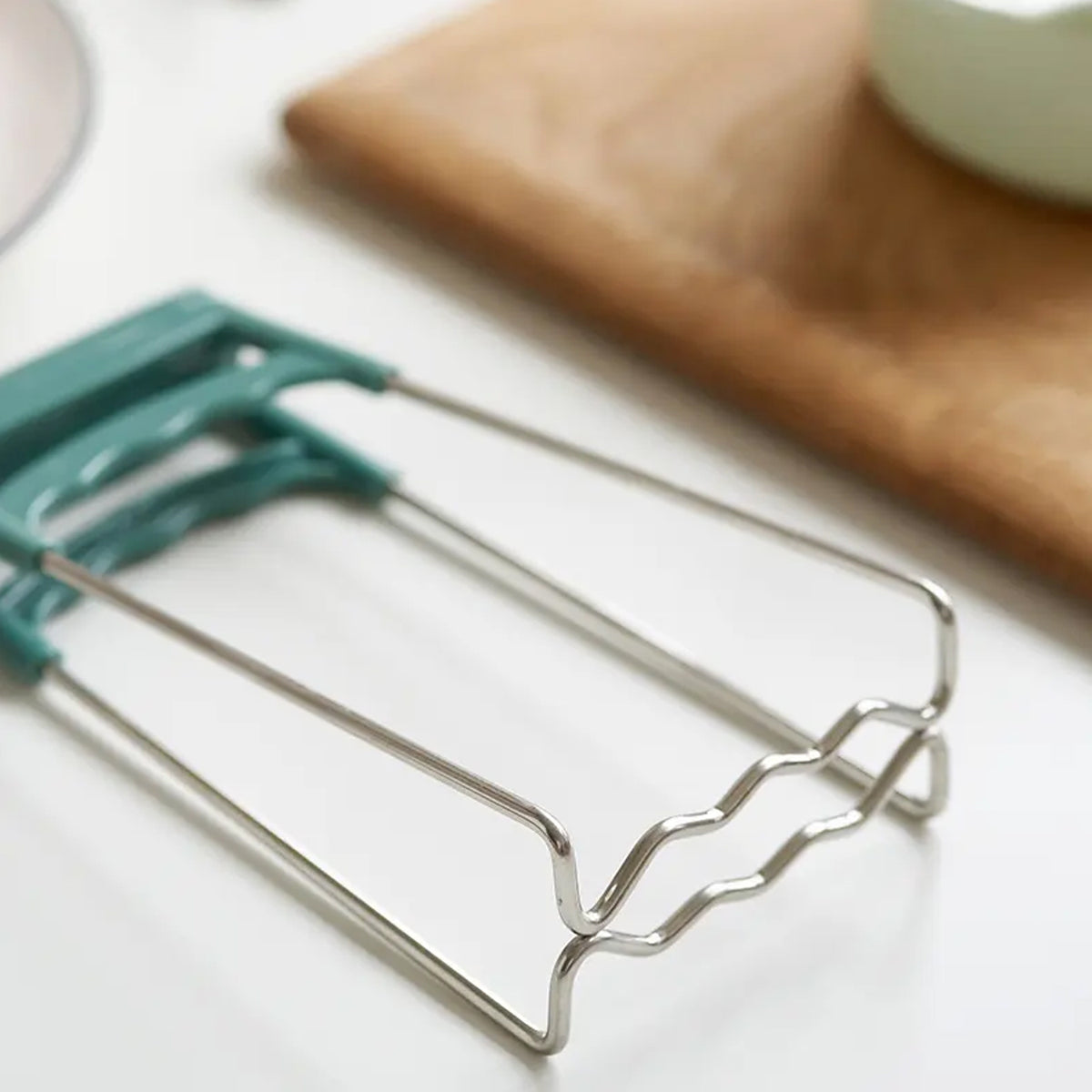 Kitchen Tongs Bowls Clip Wearresistant Bowls Plates Clip Lifter For Restaurants For Kitchen (1 Pc)